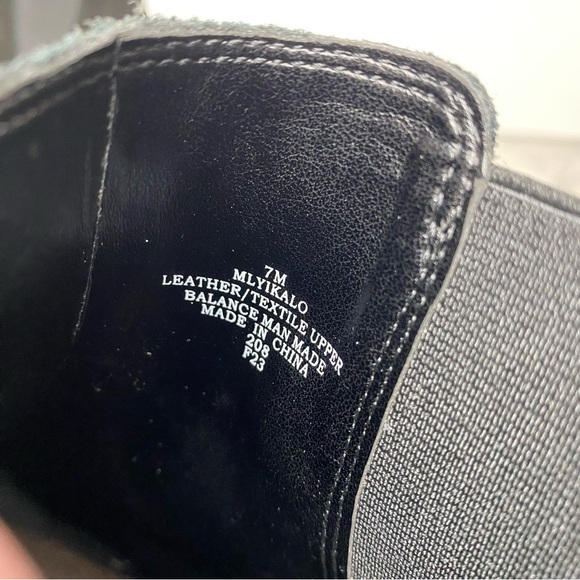 Marc Fisher Yikalo Black Suede Pointy Toe Chelsea Bootie 7M - Picture 11 of 14